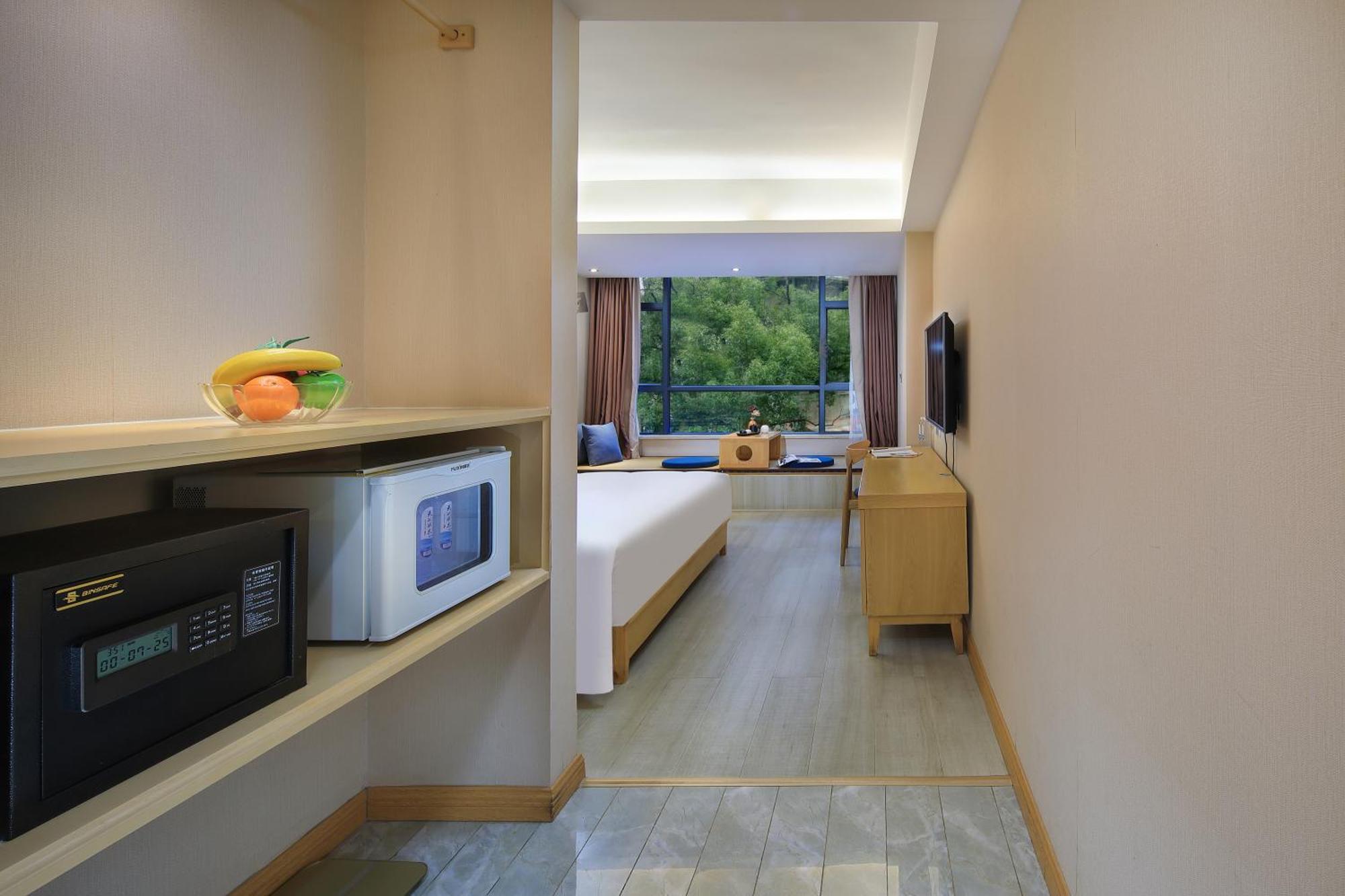 Wing Hotel Guilin- Pedestrian Street חדר תמונה