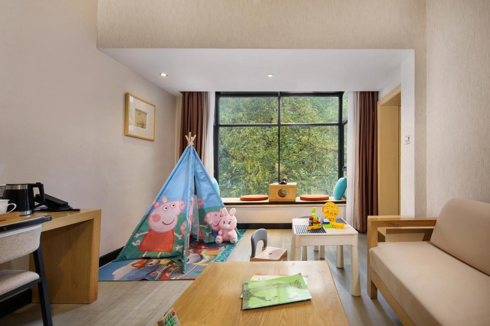 Wing Hotel Guilin- Pedestrian Street מראה חיצוני תמונה